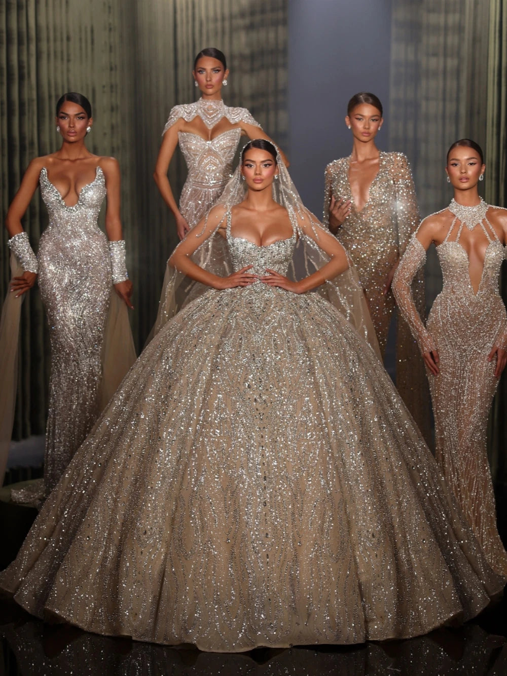Lace Pearls Wedding Dress Women Sequined Luxurious Bride Wear