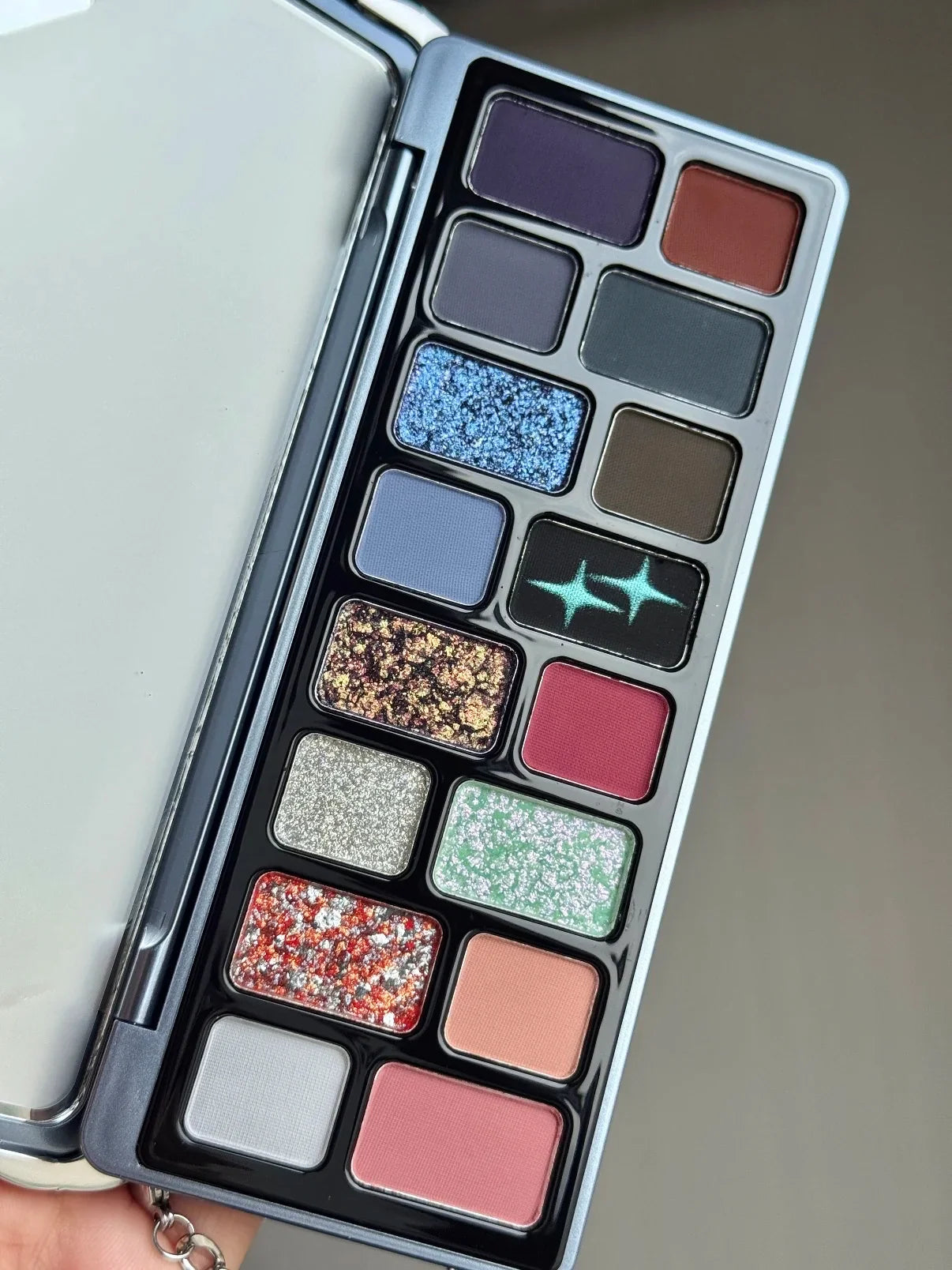 Eyeshadow Palette Cheeryep Matte Powder Glitter Shadow Chameleon