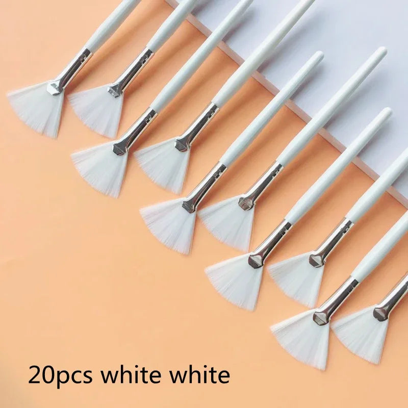 Durable Soft Fan Brush for Facials Makeup Applicator, Oil Control Facial