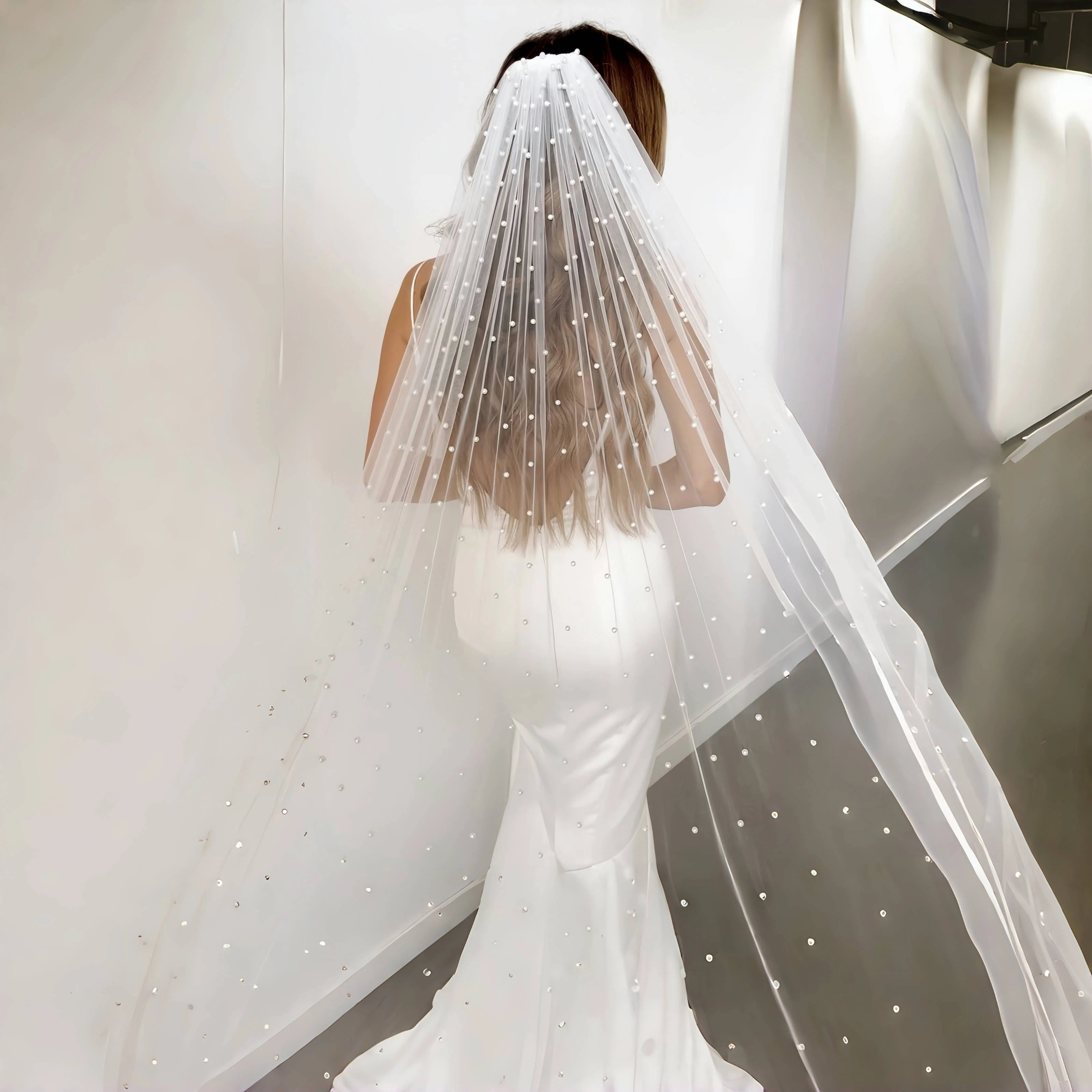 Pearls Bridal Veil Soft 1 Tier Beaded Wedding Veil for Bride