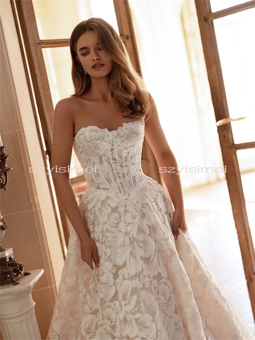 Luxury Full Lace A-line Wedding Dress Sexy Backless Bridal Gown