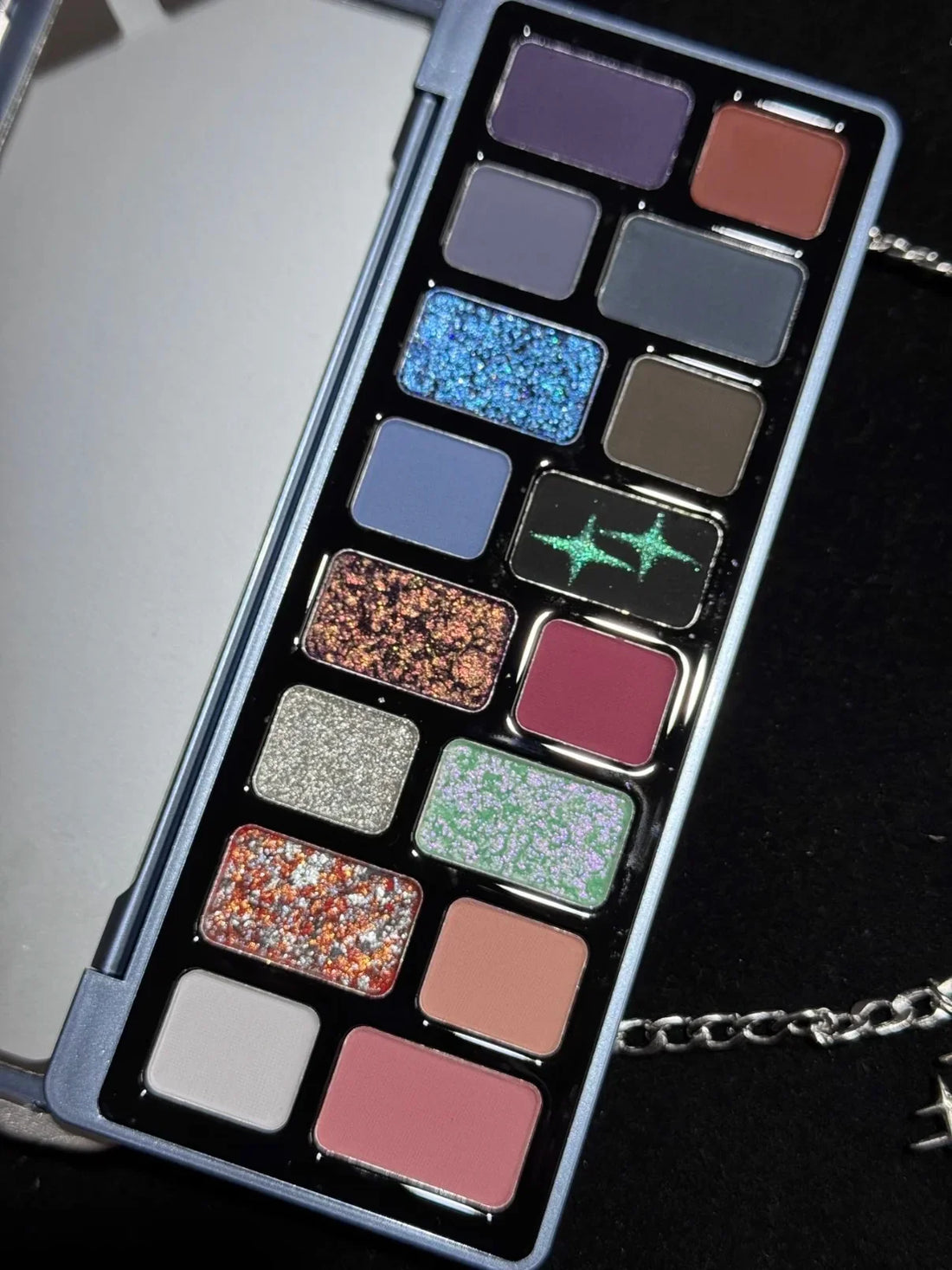Eyeshadow Palette Cheeryep Matte Powder Glitter Shadow Chameleon