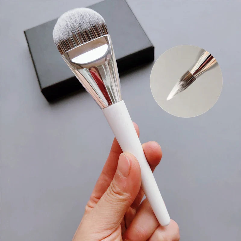 LOYBJ Super Thin Foundation Brush Professional Foundation Concealer