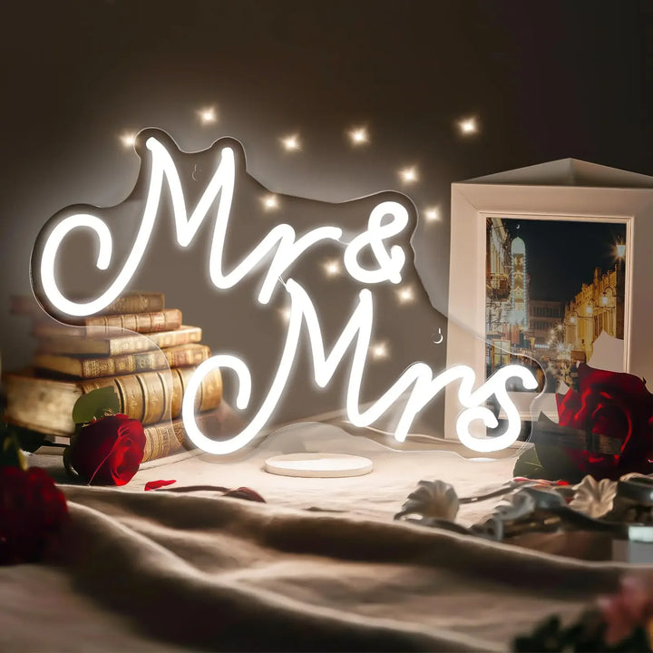 Gifts & Decor