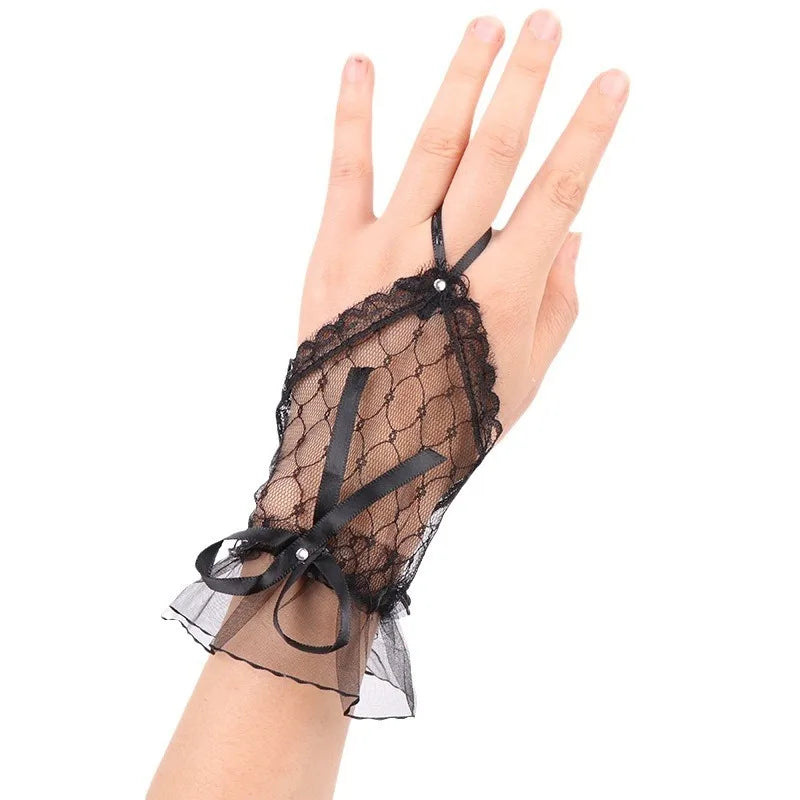 Elegant Lace Short Bridal Gloves Fingerless Wedding Gloves
