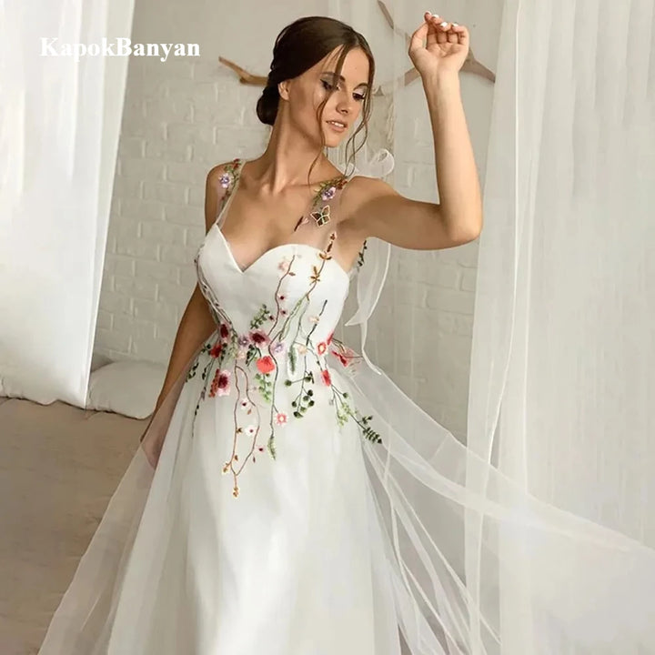 Floral Embroidered Wedding Dress Colorful Sweetheart Backless Bridal Gown
